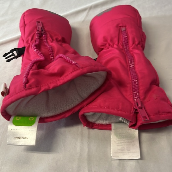 Hot Paws easy on mitts size 2-3 yrs - Picture 3 of 5